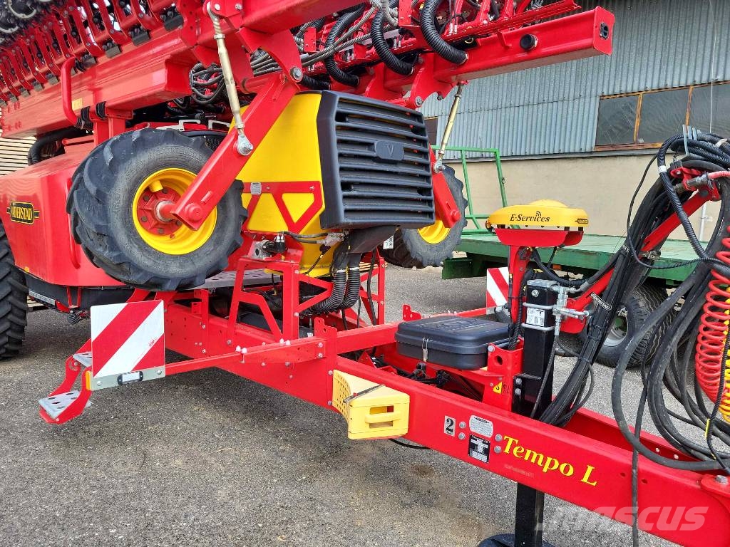 Väderstad Tempo TPL 24 + Bednar Row Master RN 12000 Precision sowing machines