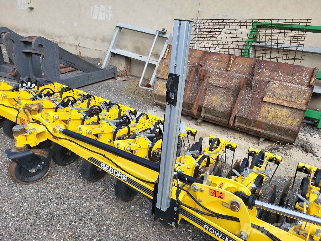 Väderstad Tempo TPL 24 + Bednar Row Master RN 12000 Precision sowing machines