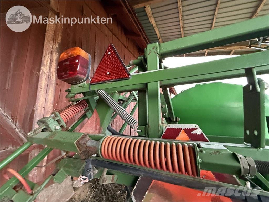 Moteska M2500 Ρυμουλκούμενα ψεκαστικά