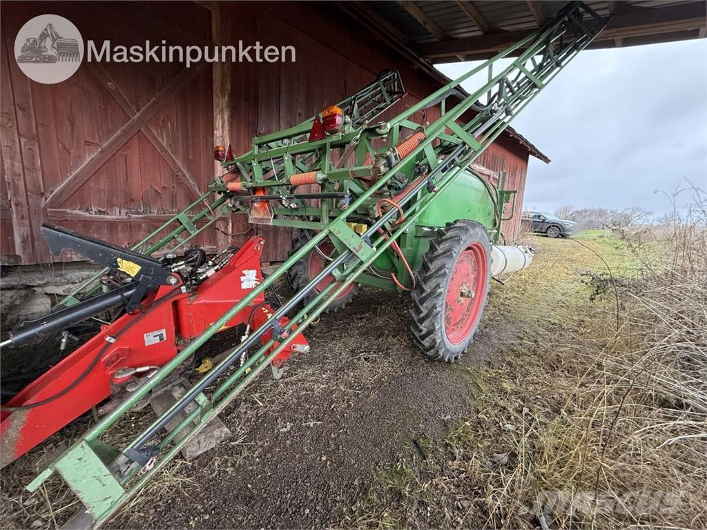 Moteska M2500 Ρυμουλκούμενα ψεκαστικά