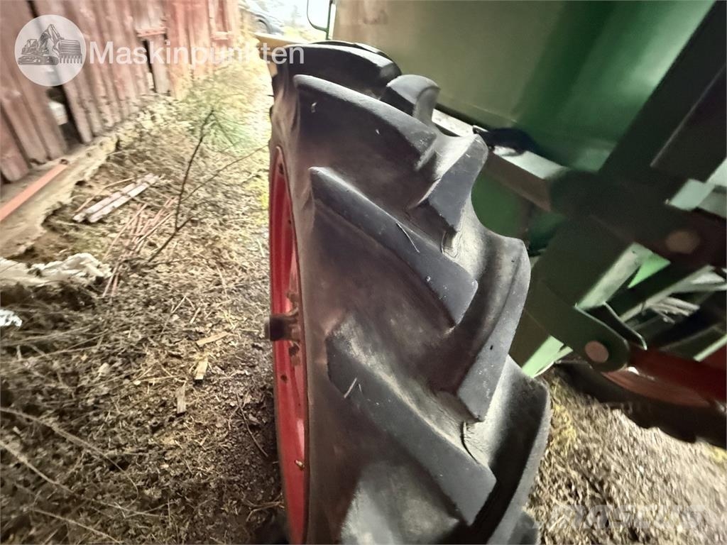 Moteska M2500 Ρυμουλκούμενα ψεκαστικά