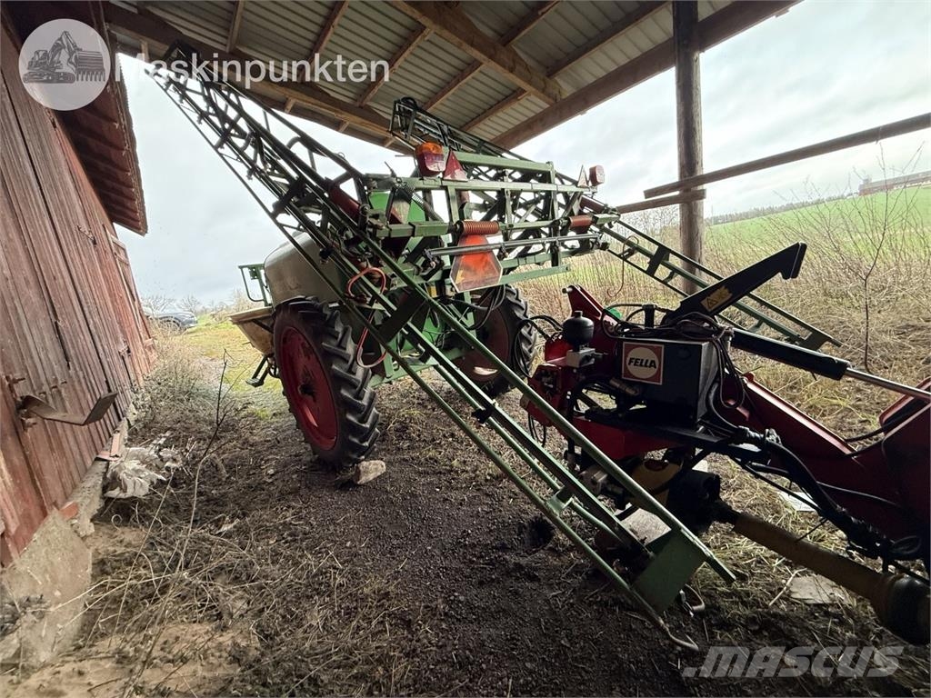 Moteska M2500 Ρυμουλκούμενα ψεκαστικά