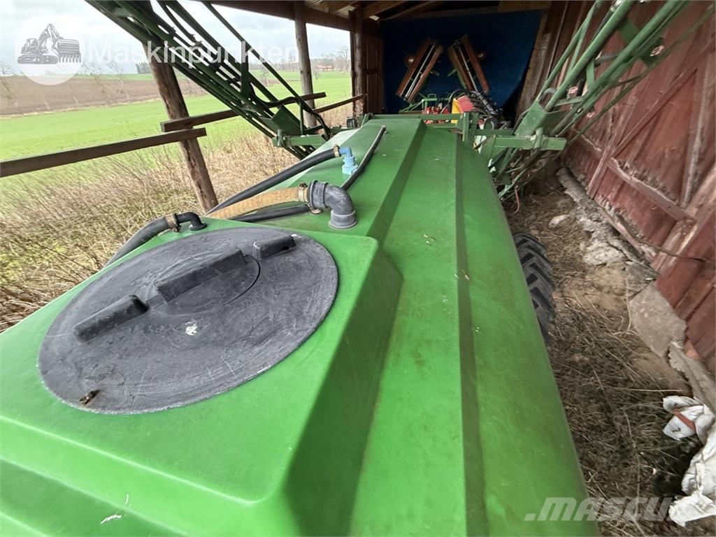 Moteska M2500 Ρυμουλκούμενα ψεκαστικά