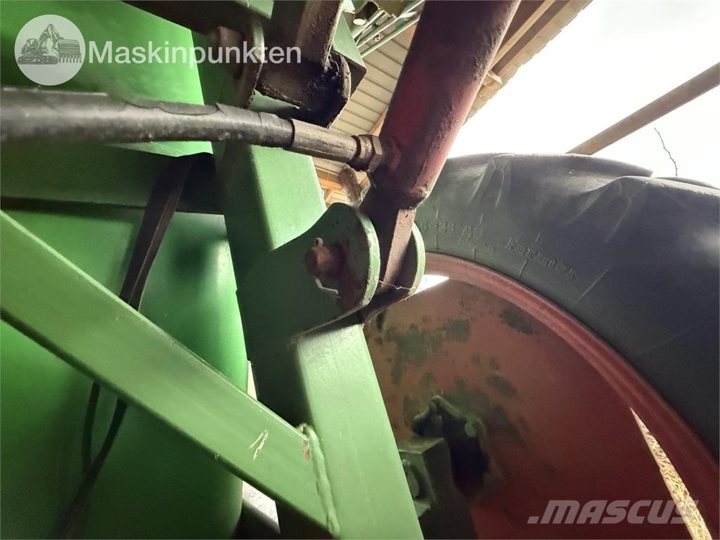 Moteska M2500 Ρυμουλκούμενα ψεκαστικά