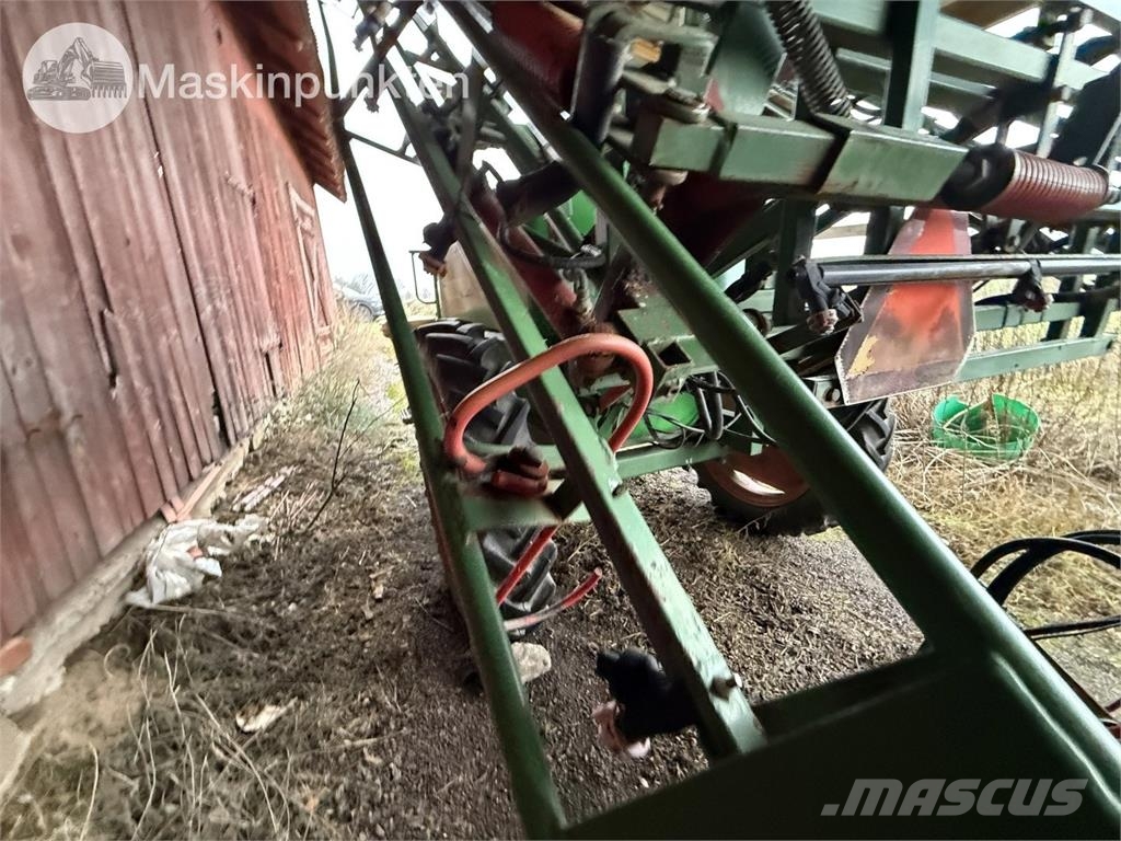 Moteska M2500 Ρυμουλκούμενα ψεκαστικά