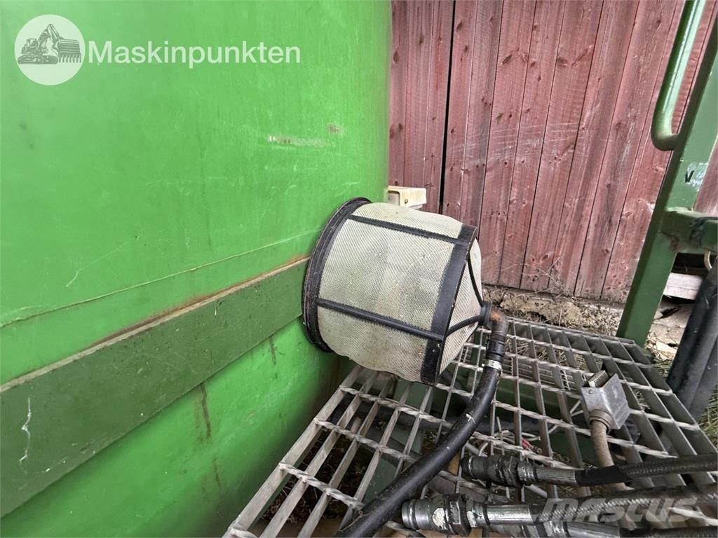 Moteska M2500 Ρυμουλκούμενα ψεκαστικά