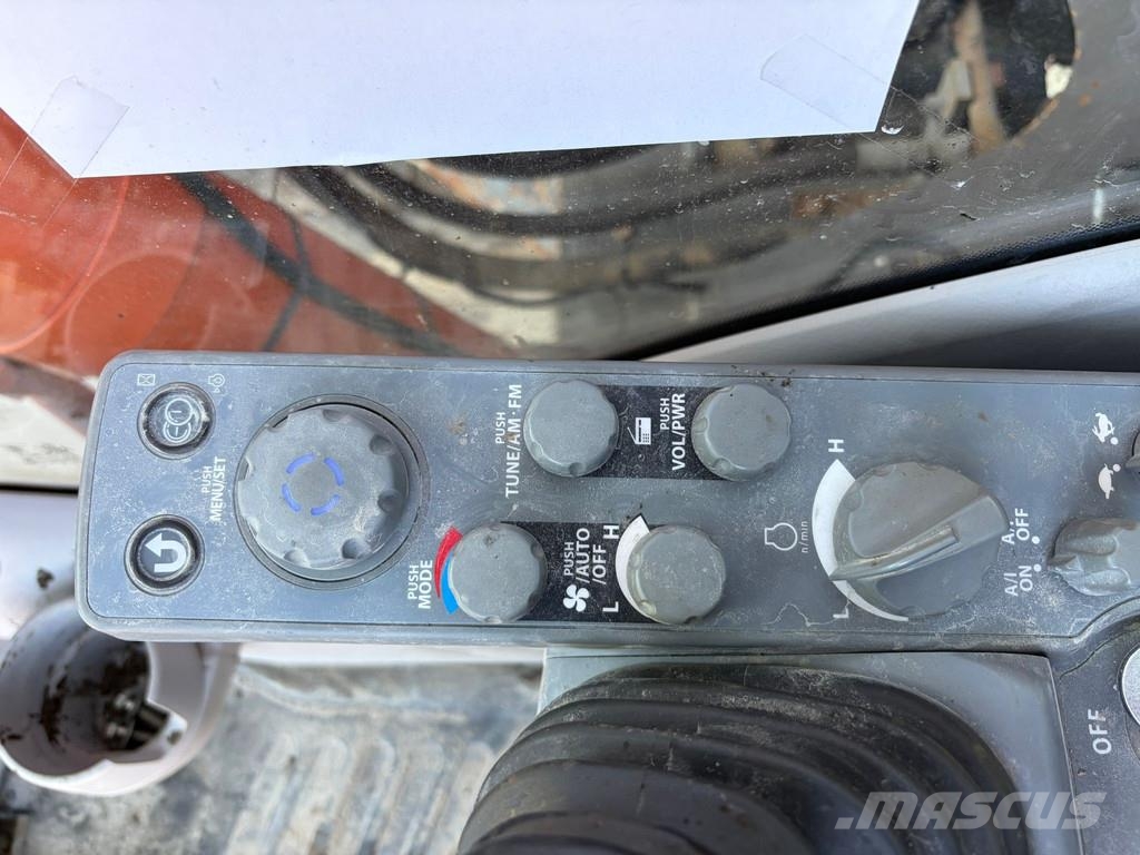 Hitachi ZX300LC-6 Rupsgraafmachines