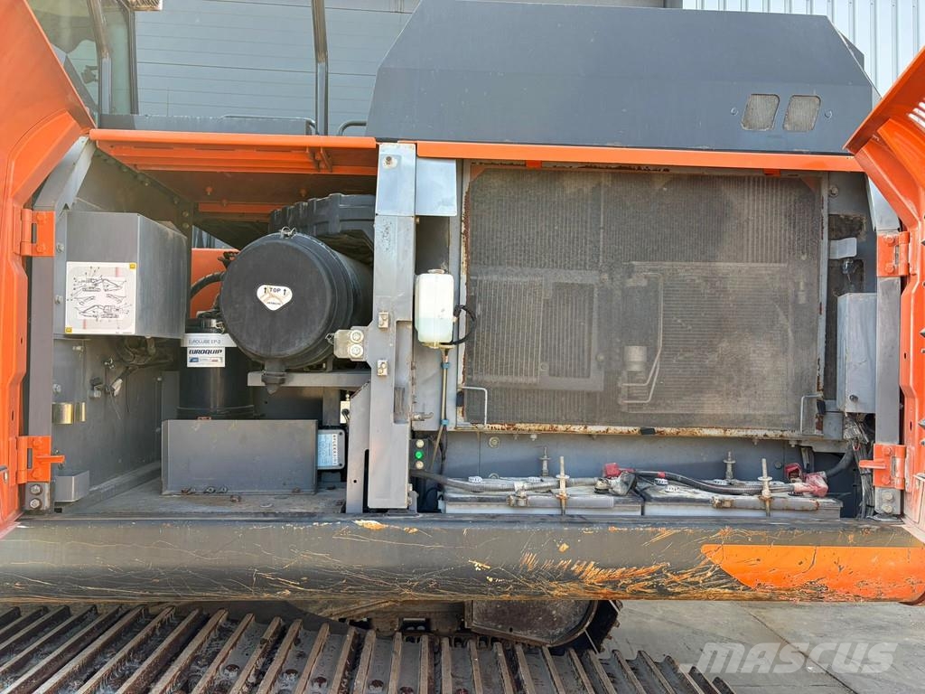 Hitachi ZX300LC-6 Rupsgraafmachines