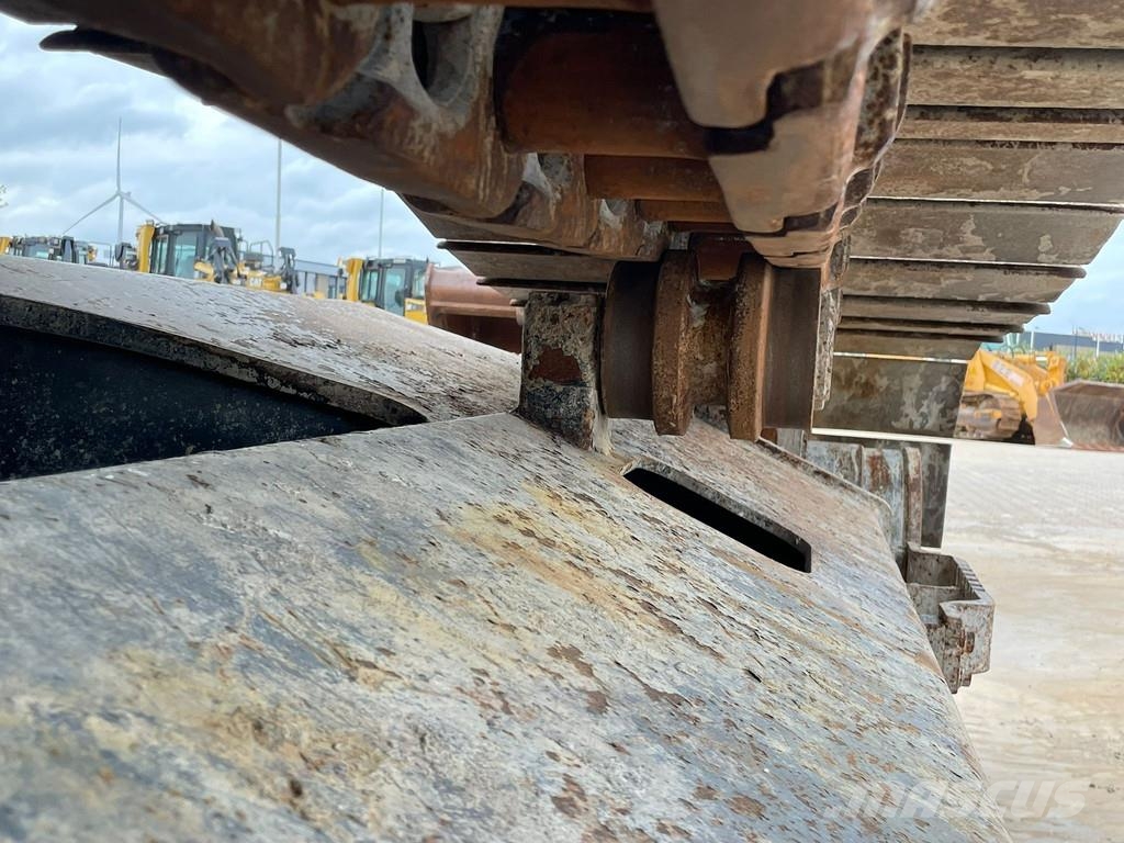 Hitachi ZX300LC-6 Rupsgraafmachines