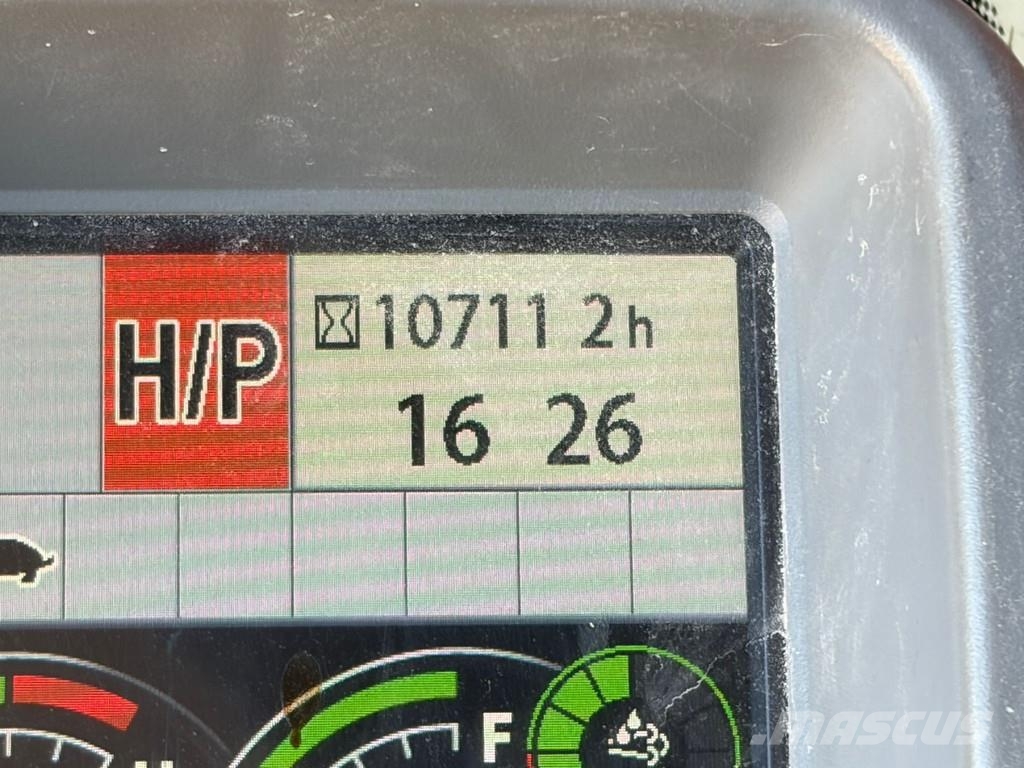 Hitachi ZX300LC-6 Rupsgraafmachines