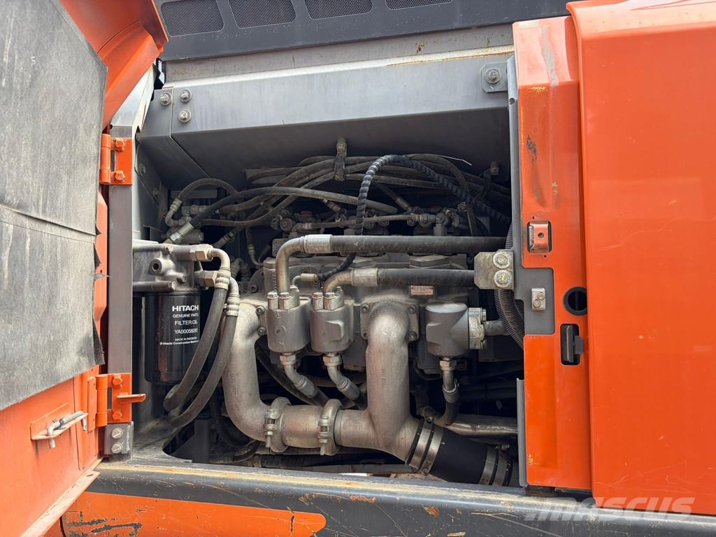 Hitachi ZX300LC-6 Rupsgraafmachines