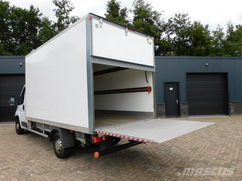 Fiat Ducato 35 2.3 MultiJet L3H2 TOPSTAAT! NIEUWE DISTR Furgonetas cerradas