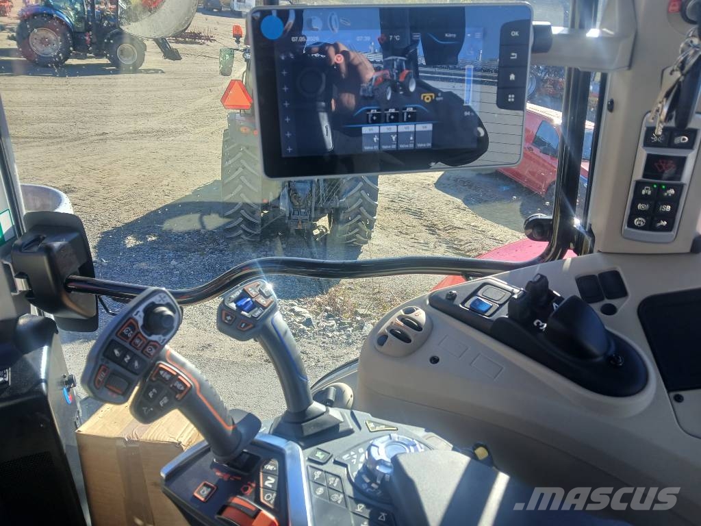 Massey Ferguson 6S180 Exclusive Traktory