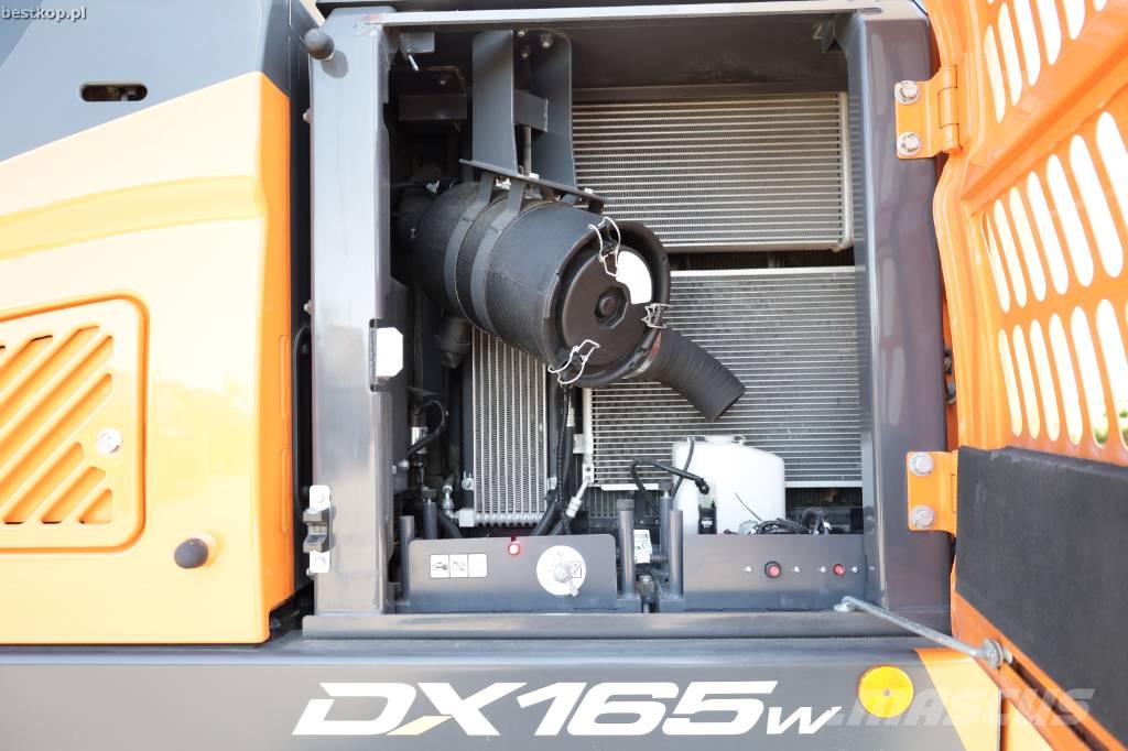 Doosan DX 165 W-5 Excavadoras de ruedas