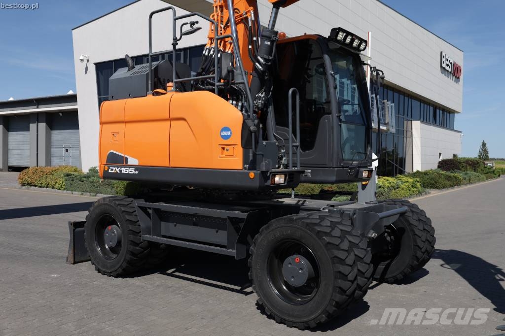 Doosan DX 165 W-5 Excavadoras de ruedas