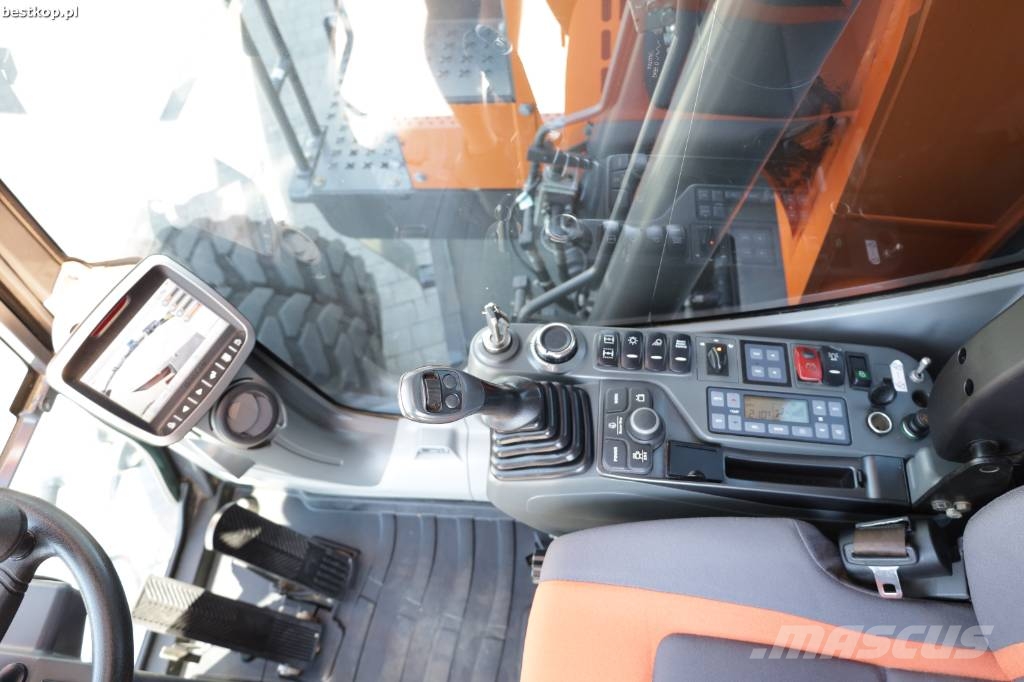 Doosan DX 165 W-5 Excavadoras de ruedas