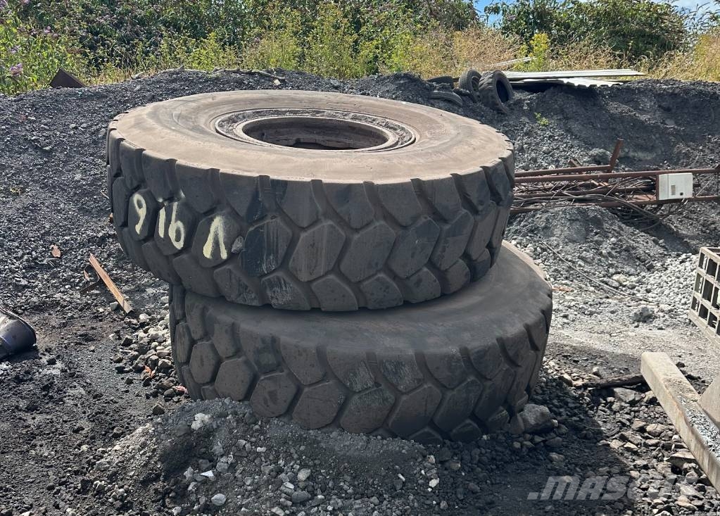 CAT 775 E Άκαμπτα Dumper με ανατρεπόμενο κάδο