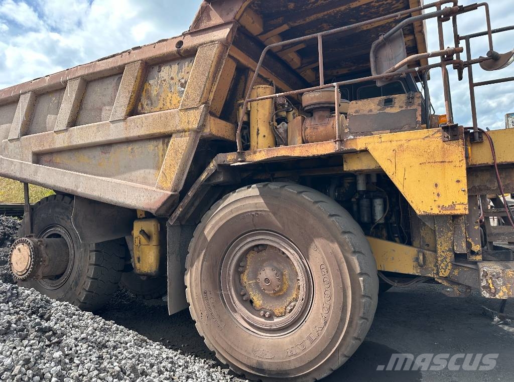 CAT 775 E Άκαμπτα Dumper με ανατρεπόμενο κάδο