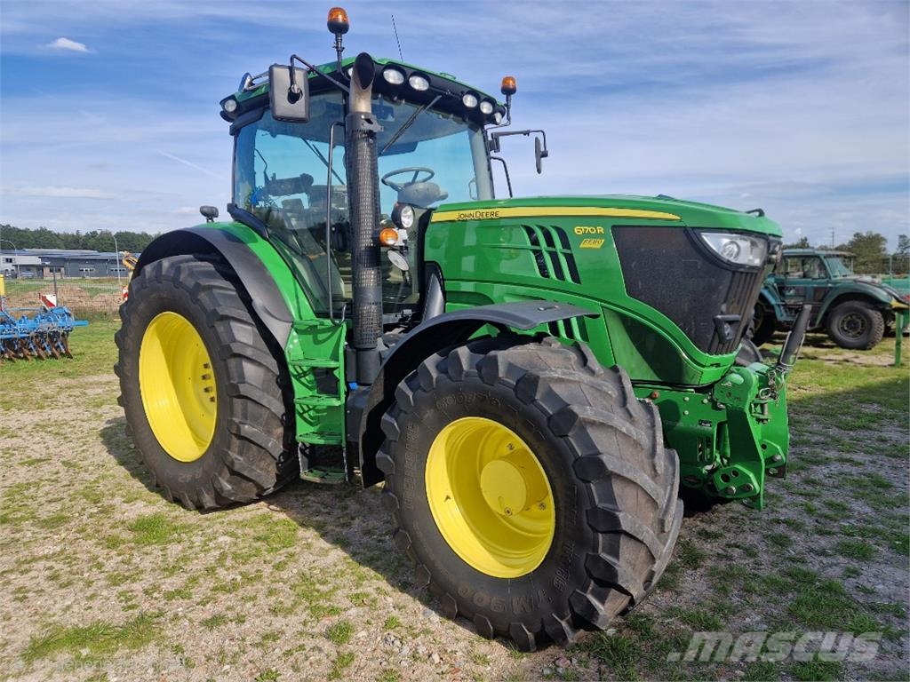 John Deere 6170R Tractoren