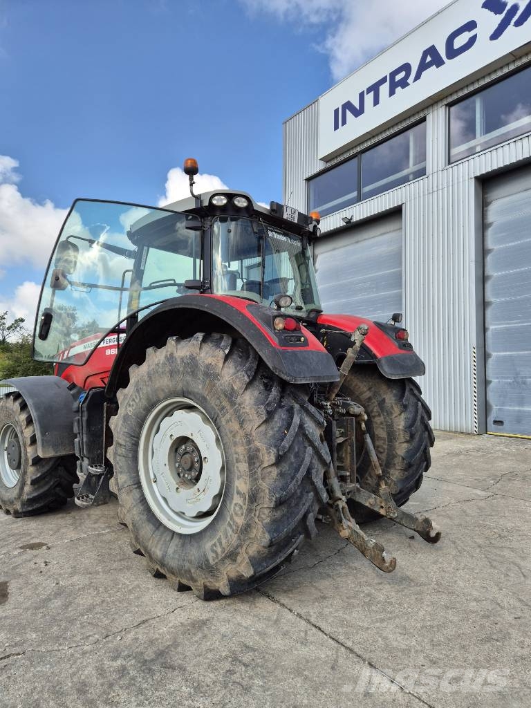 Massey Ferguson 8680 Traktori