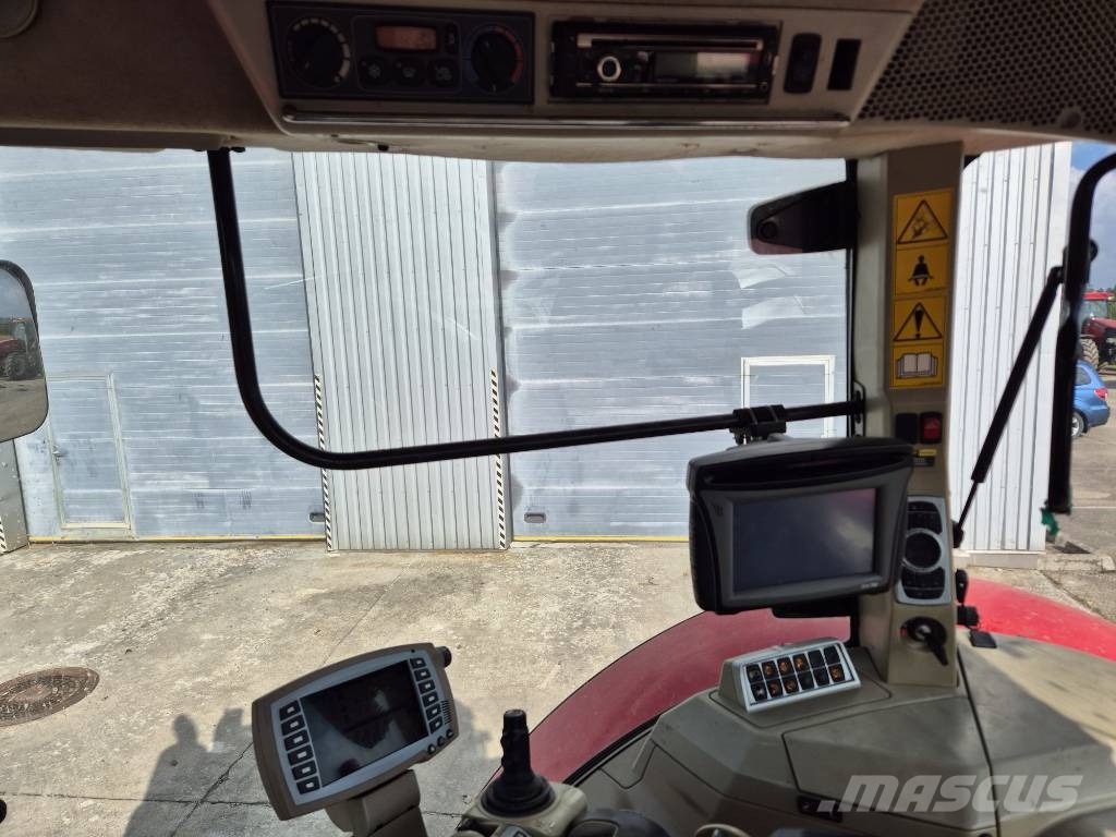 Massey Ferguson 8680 Traktori