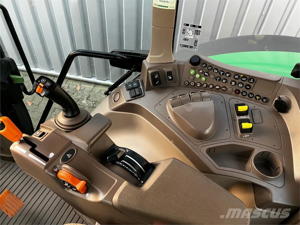 John Deere 6120M Tractoren