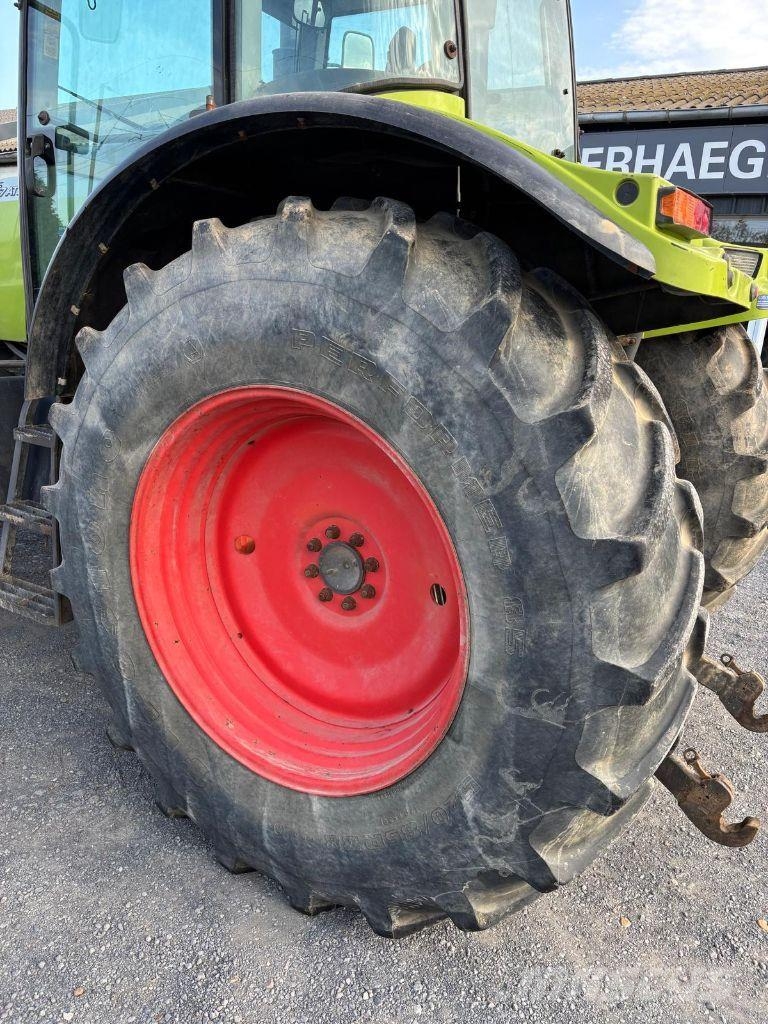 CLAAS ARES 657 ATZ Трактори