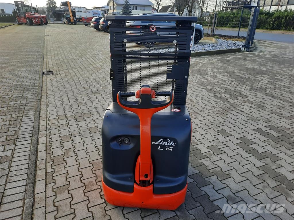Linde L14 nur 402 Std Batterie 01/22 Stand-in stackers