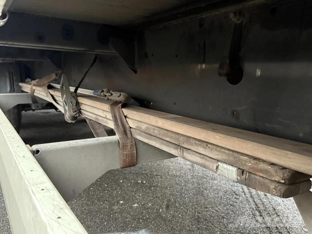 Krone SD - 3 AXLE + SLIDING ROOF Poluprikolice sa ceradom