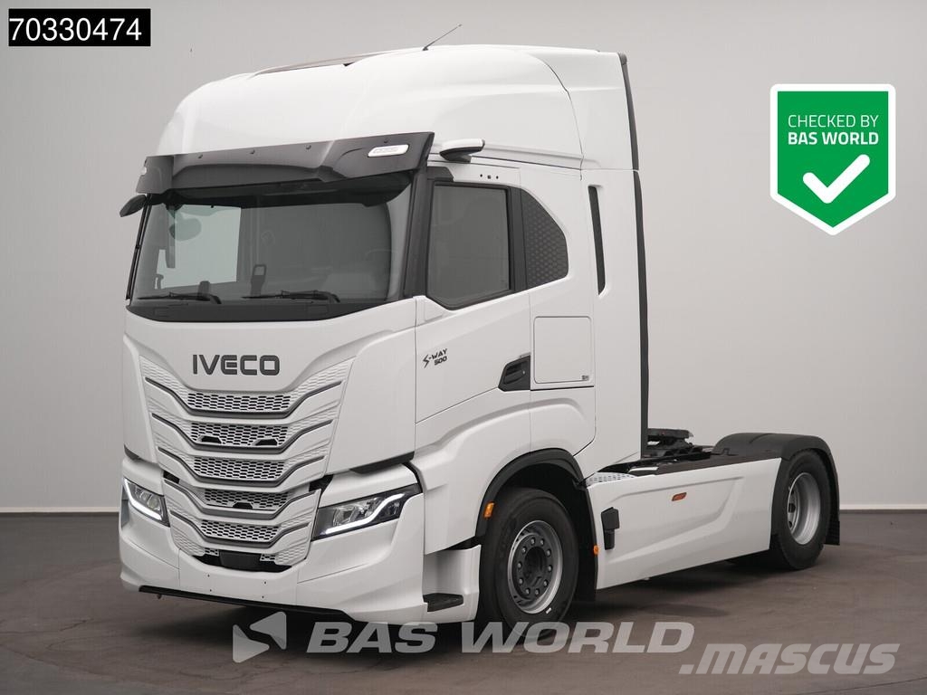 Iveco S-Way 500 S-Way 4X2 NEW! Retarder 2x tanks Standkl Camiones tractor