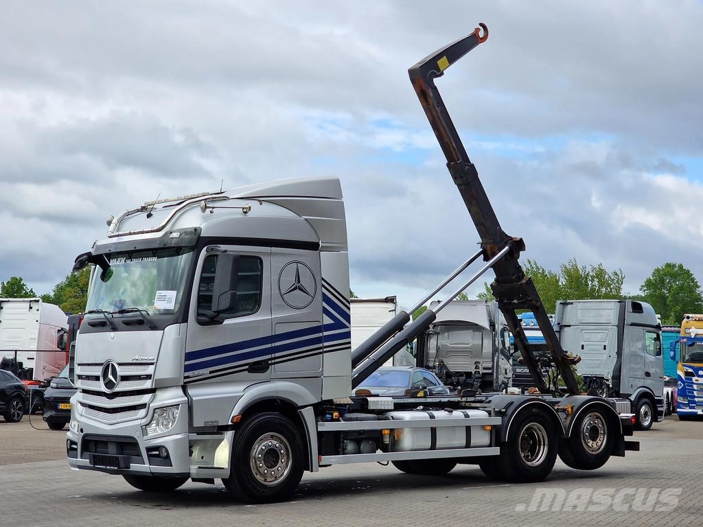 Mercedes-Benz Actros 2558 6x2 - AJK Hooklift 20T - Euro 6 - 4.60 Camiones polibrazo