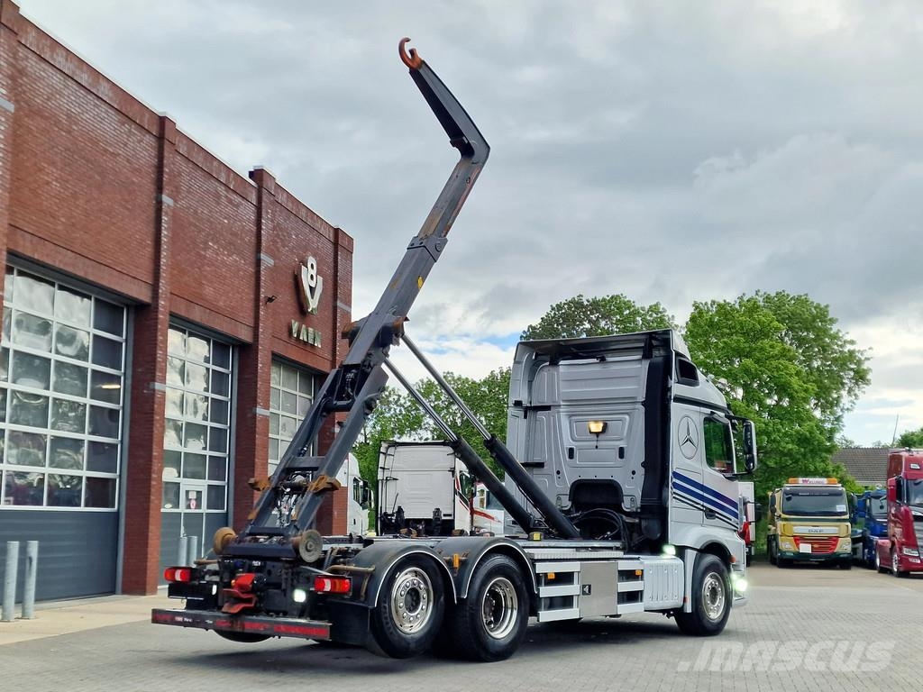 Mercedes-Benz Actros 2558 6x2 - AJK Hooklift 20T - Euro 6 - 4.60 Camiones polibrazo
