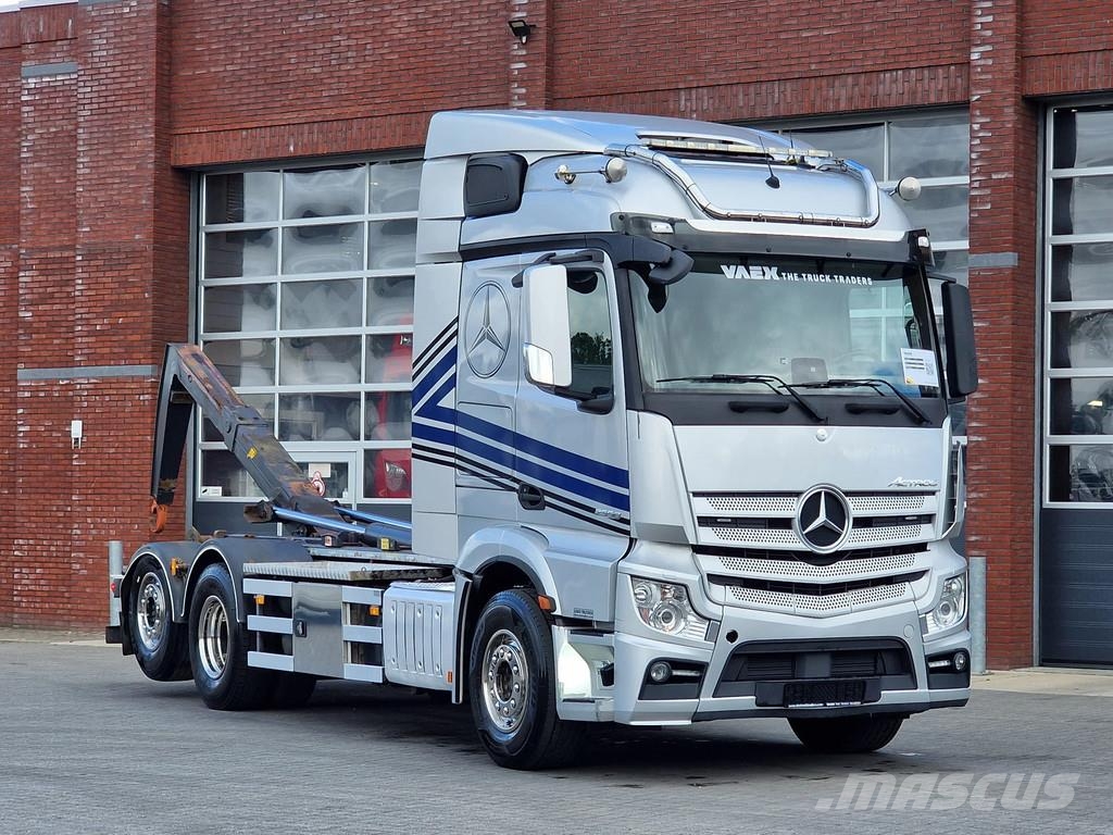 Mercedes-Benz Actros 2558 6x2 - AJK Hooklift 20T - Euro 6 - 4.60 Camiones polibrazo