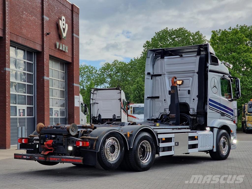 Mercedes-Benz Actros 2558 6x2 - AJK Hooklift 20T - Euro 6 - 4.60 Camiones polibrazo