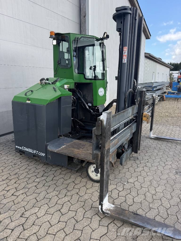 Combilift C3500E Šakiniai krautuvai su privažiavimu iš visų keturių pusių