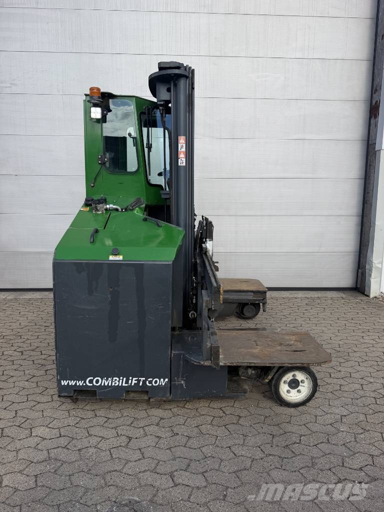 Combilift C3500E Šakiniai krautuvai su privažiavimu iš visų keturių pusių