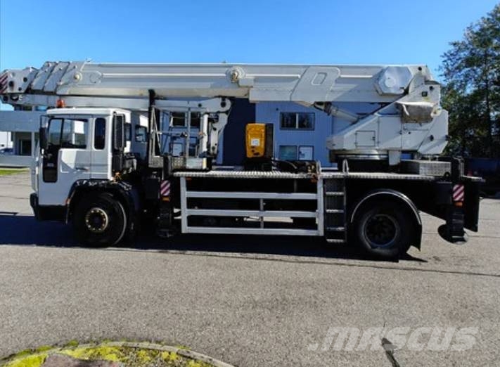 Bronto MDT S 34 Auto korvtõstukid