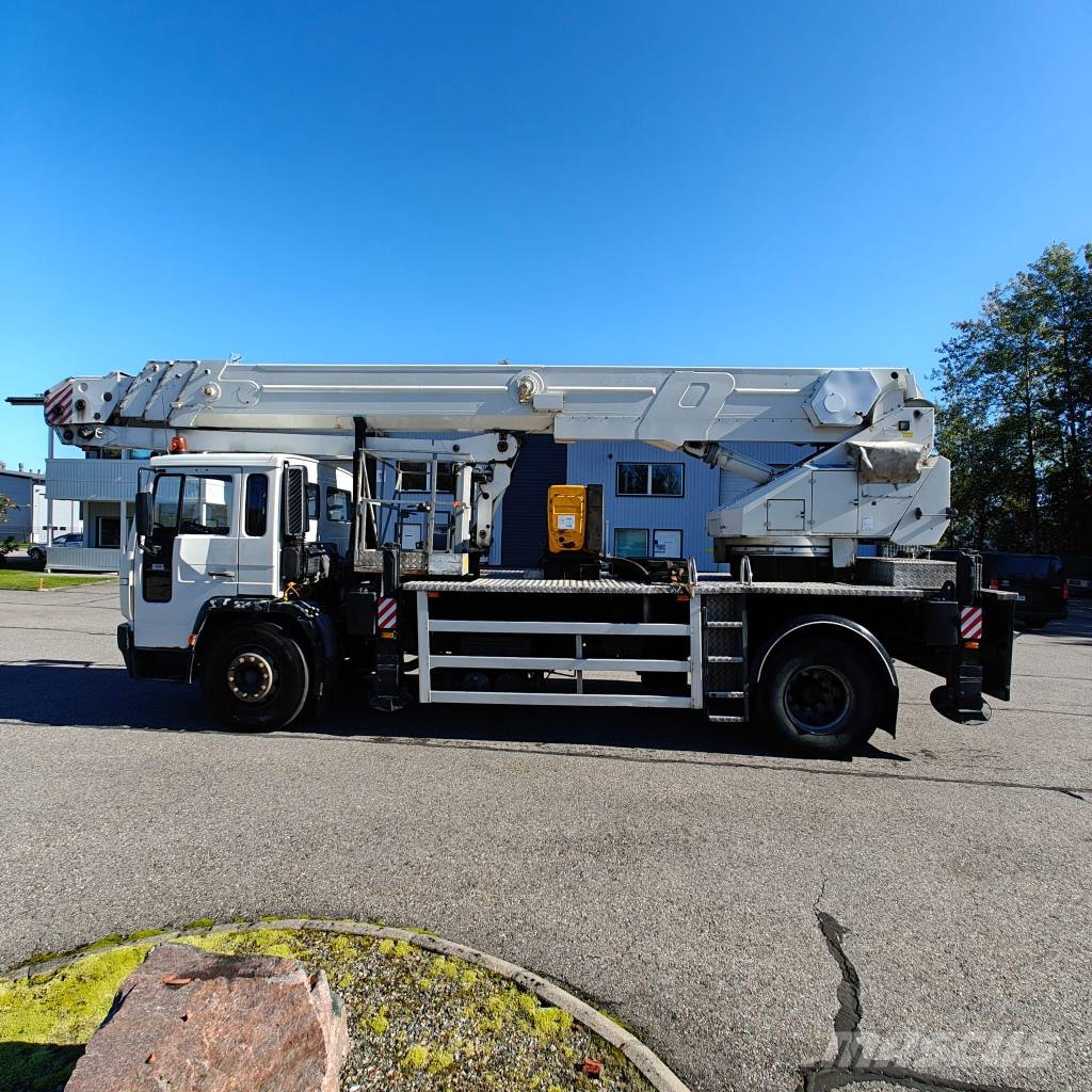 Bronto MDT S 34 Auto korvtõstukid