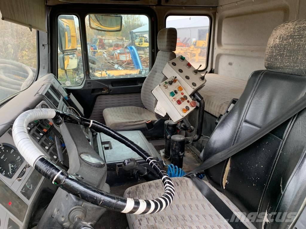 MAN 26.463 Camion benne