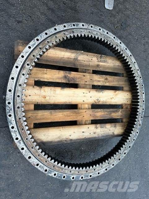 Atlas 1704 M SLEWING RING USED Transmisiones