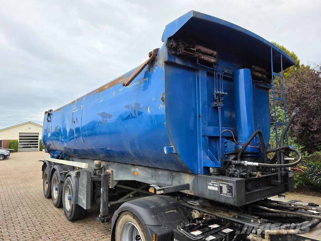ATM OKA 15/27 3-axle half-pipe tipper Kippers