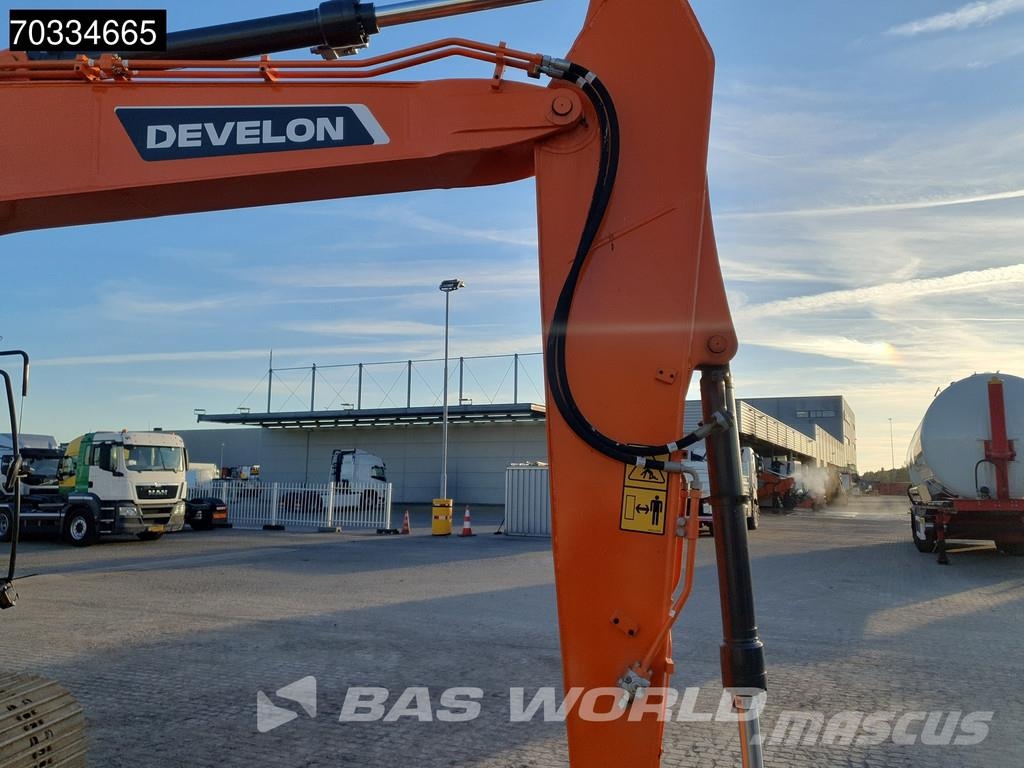 Develon DX140 LC-7K Doosan DX140 LC-7K Bageri guseničari