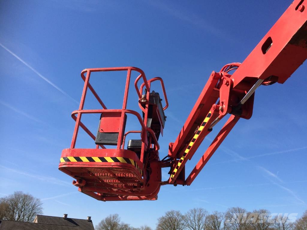 JLG 450 AJ 曲臂高空作業車
