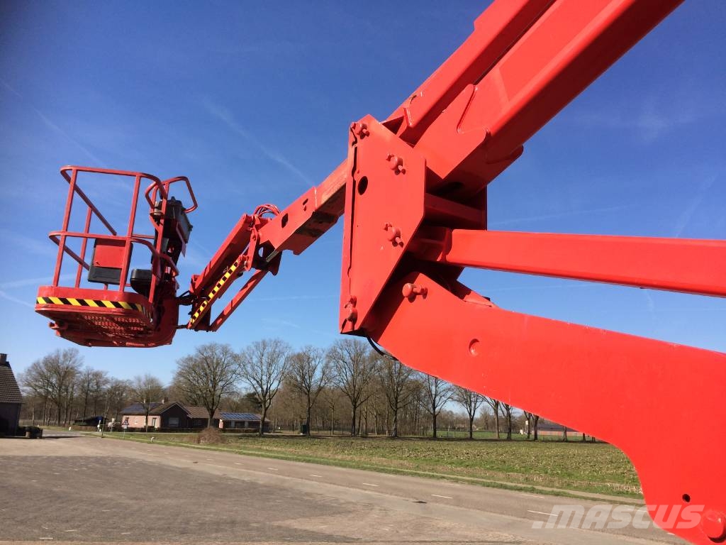 JLG 450 AJ 曲臂高空作業車