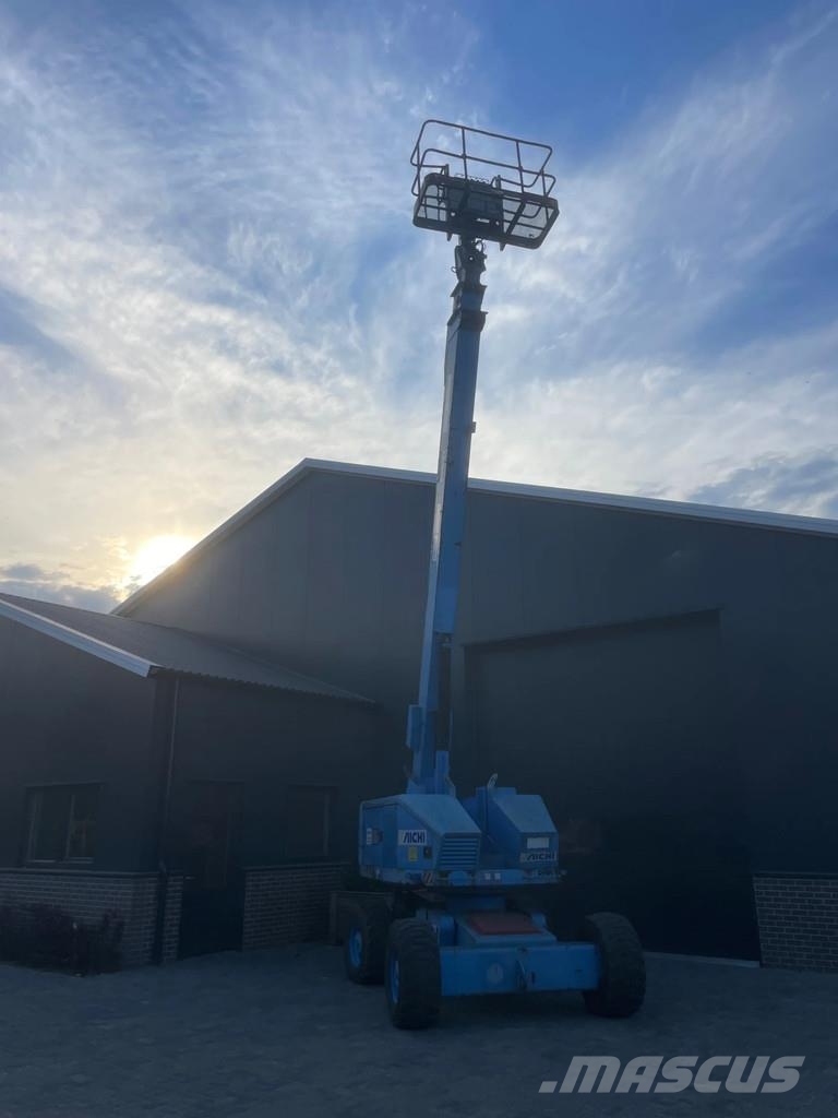 Aichi SP18a hoogwerker telescoop Verreiker - JLG - genie Plataformas con brazo de elevación telescópico