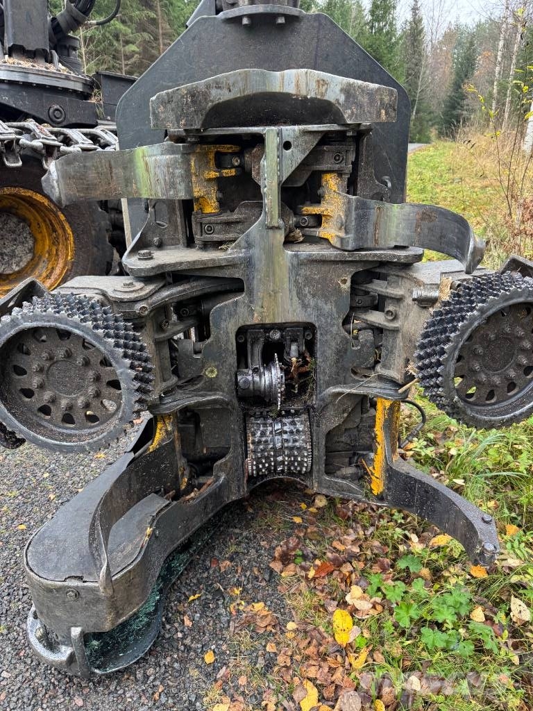 Ponsse Ergo 8W Harvester