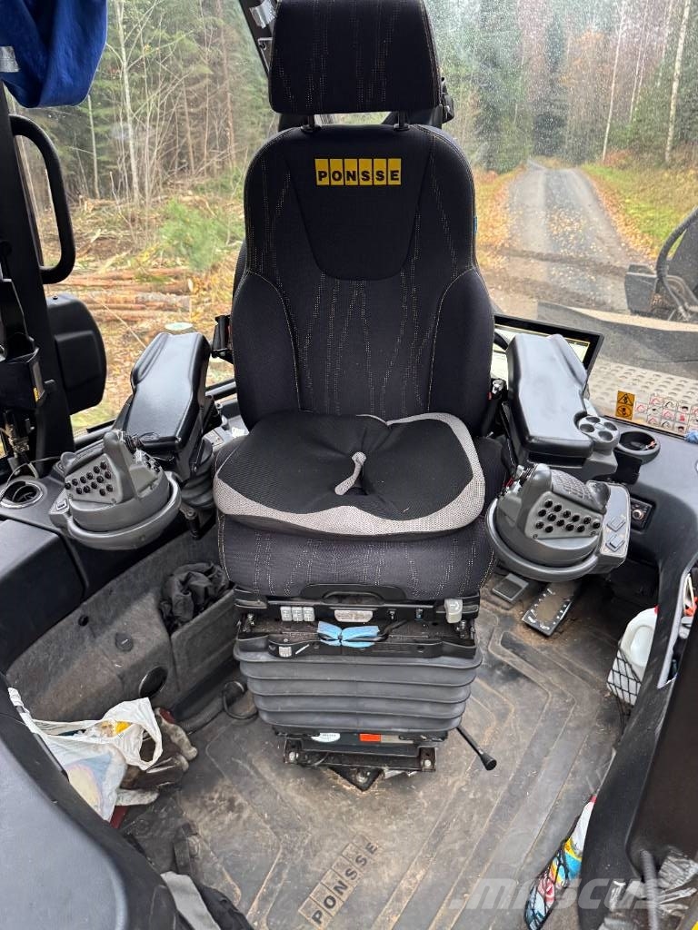 Ponsse Ergo 8W Harvester