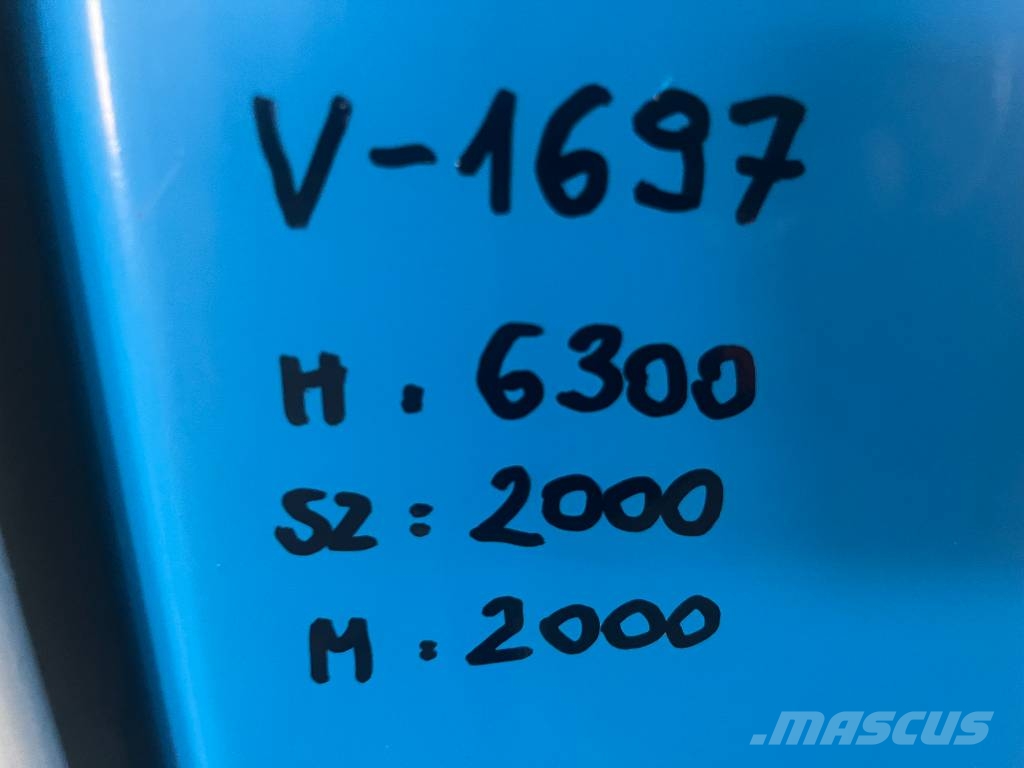 Grove AMZ51XT V-1697 EO Вертикальні щоглові підйомники