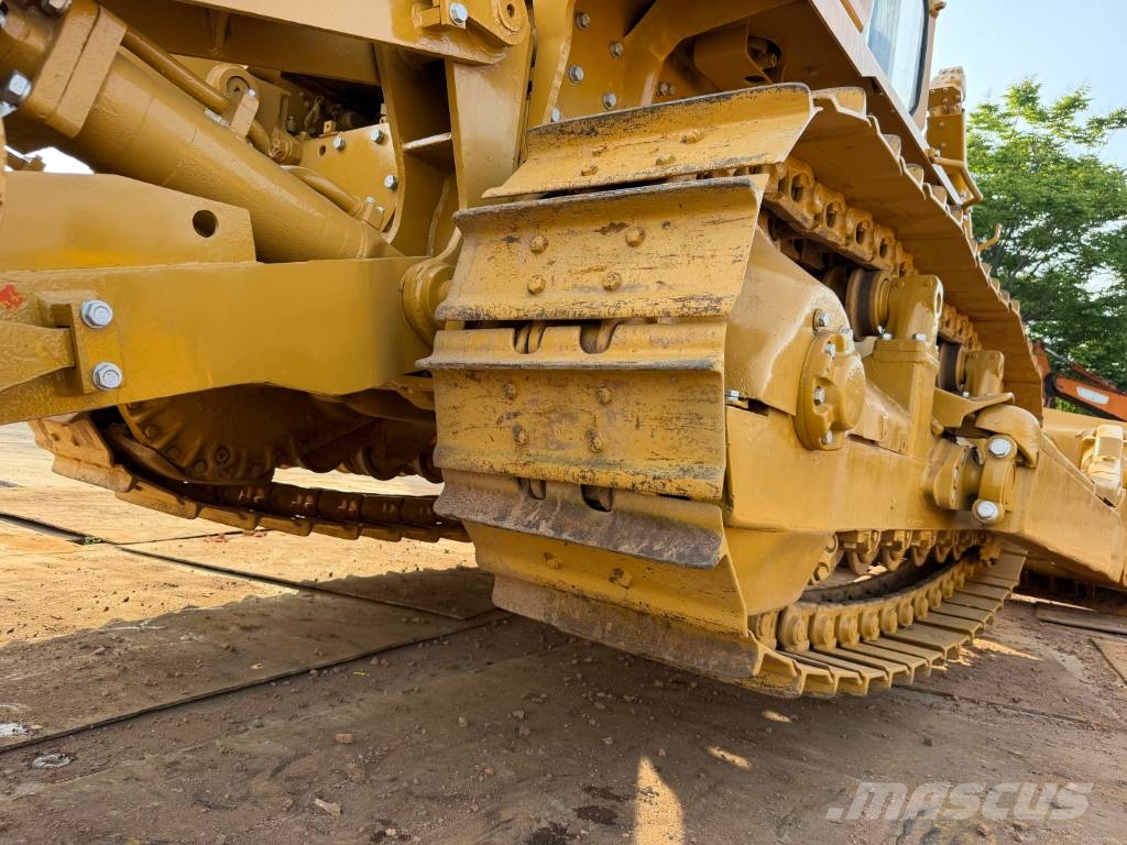 CAT D7G بلدوزرات مجنزرة