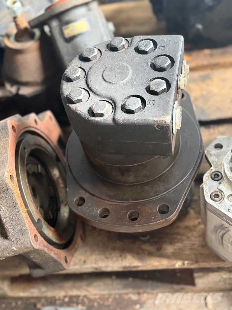 John Deere H 480 silnik rolek Glave za kombajne
